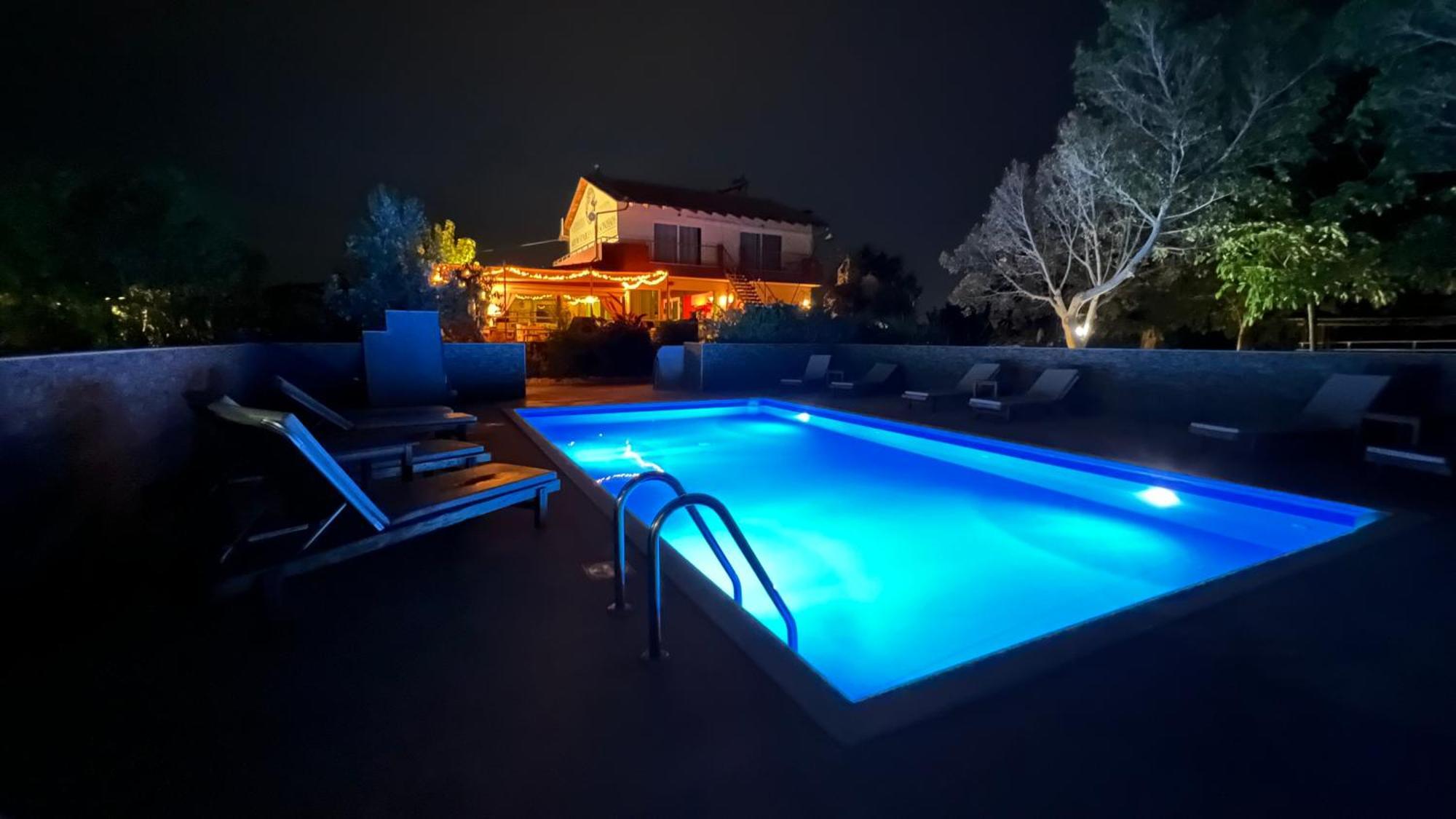 Arion Stables & Apartments Hersonissos  Luaran gambar