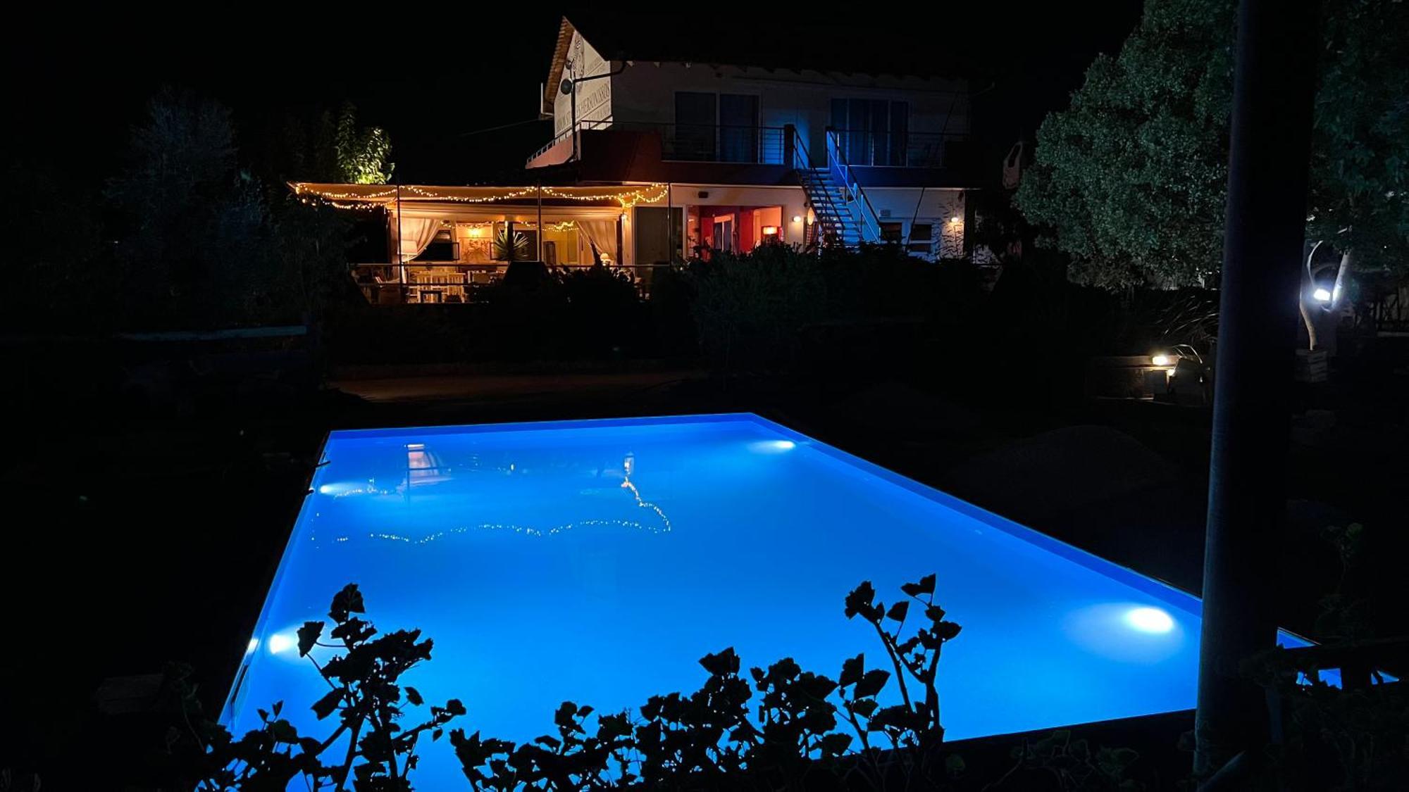 Arion Stables & Apartments Hersonissos  Luaran gambar