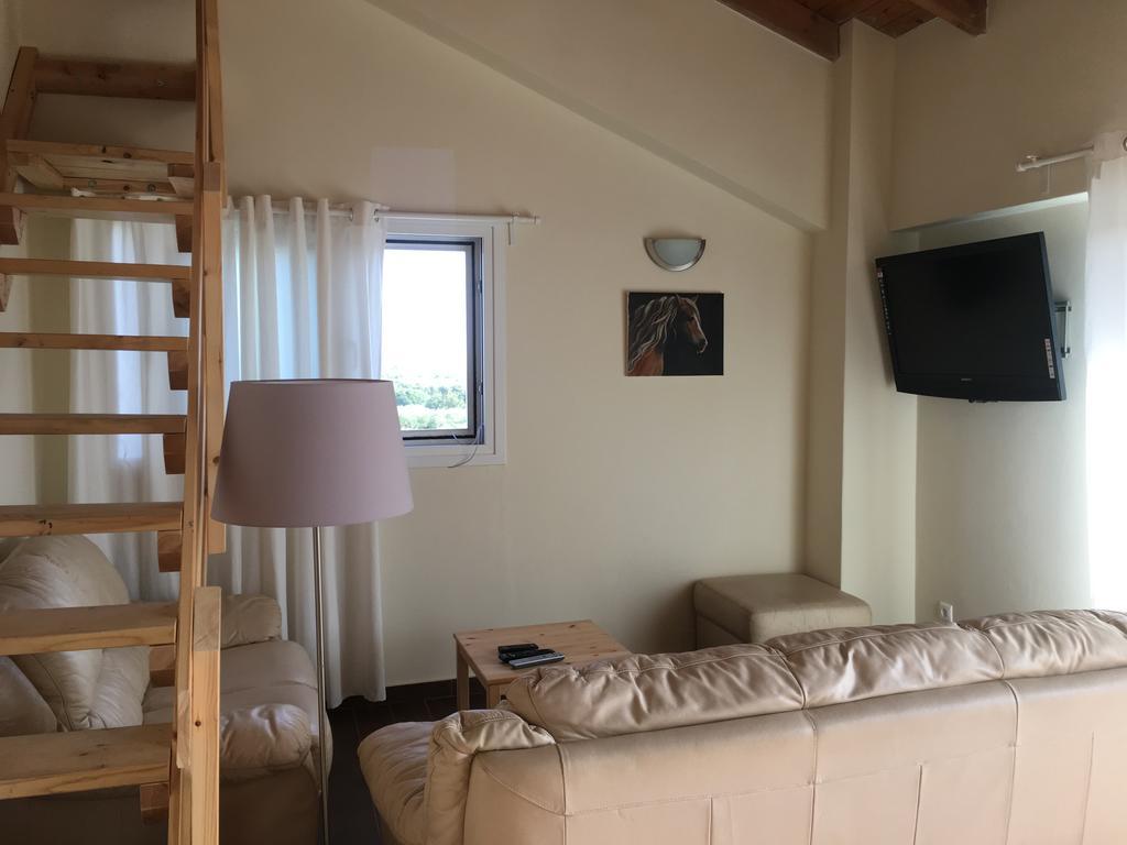Arion Stables & Apartments Hersonissos  Luaran gambar